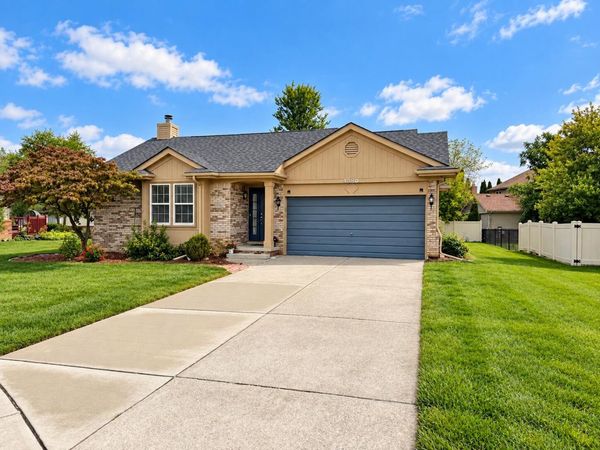 44610 Cranbrook Court, Canton, MI 48188