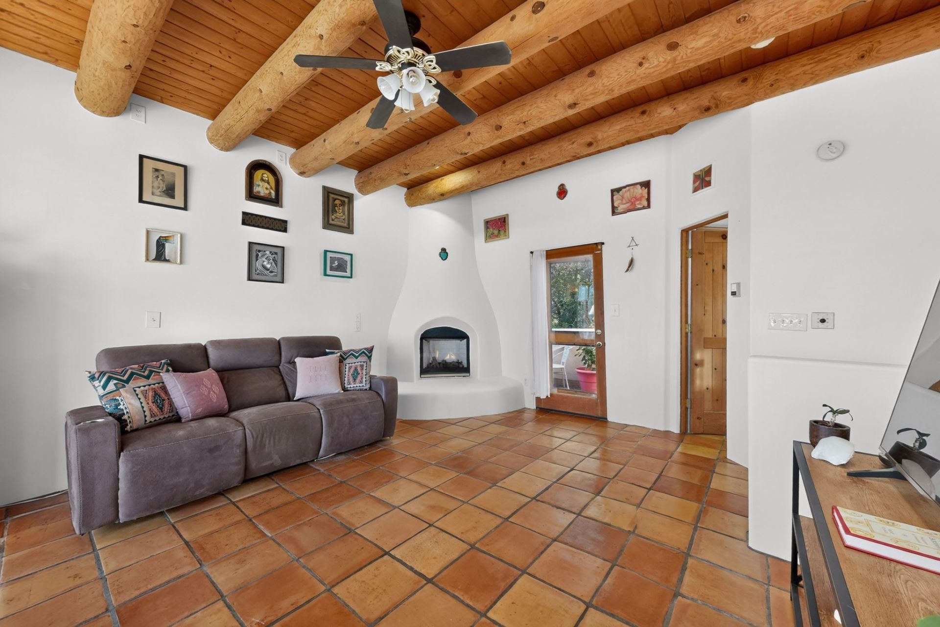 3214 La Paz, Santa Fe, NM 87507 Main Photo