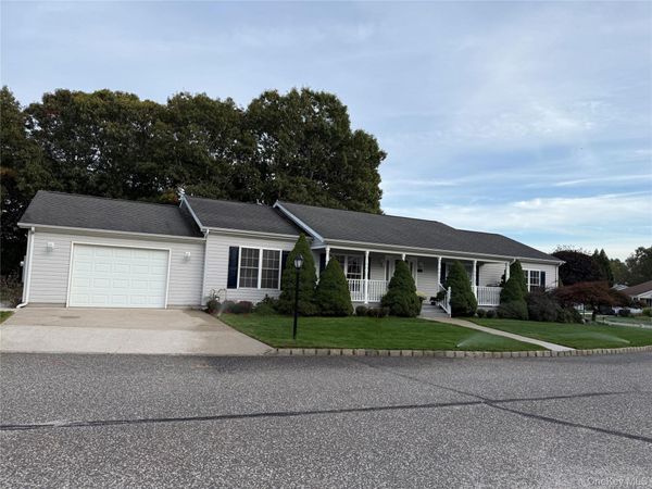 1407 Middle Road , Unit 271, Calverton, NY 11933