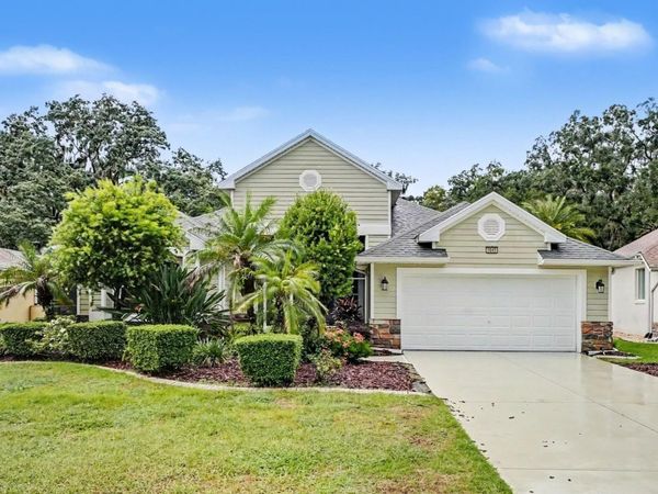 8045 WATERBURY WAY , MOUNT DORA, FL 32757