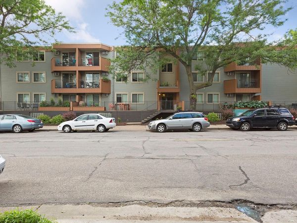 3540 Hennepin Avenue, Unit 210, Minneapolis, MN 55408