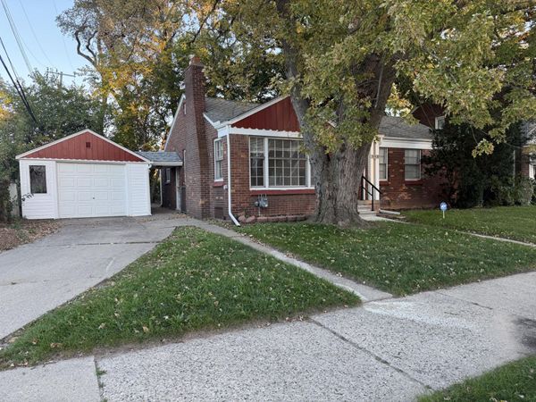 16930 Sorrento Avenue, Detroit, MI 48235
