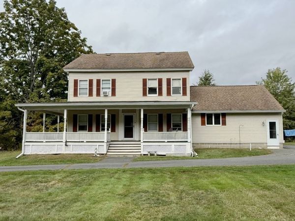 130 N Main St, Deerfield, MA 01342