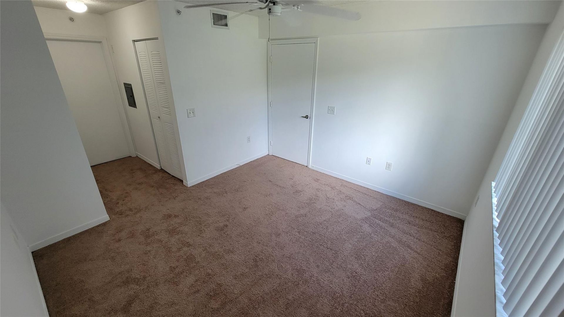4175 N Haverhill Road, Unit 903, West Palm Beach, FL 33417 Photo