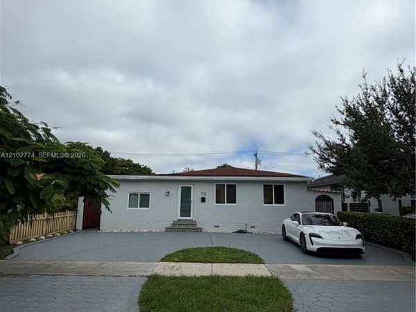 4335 SW 10th St , Miami, FL 33134