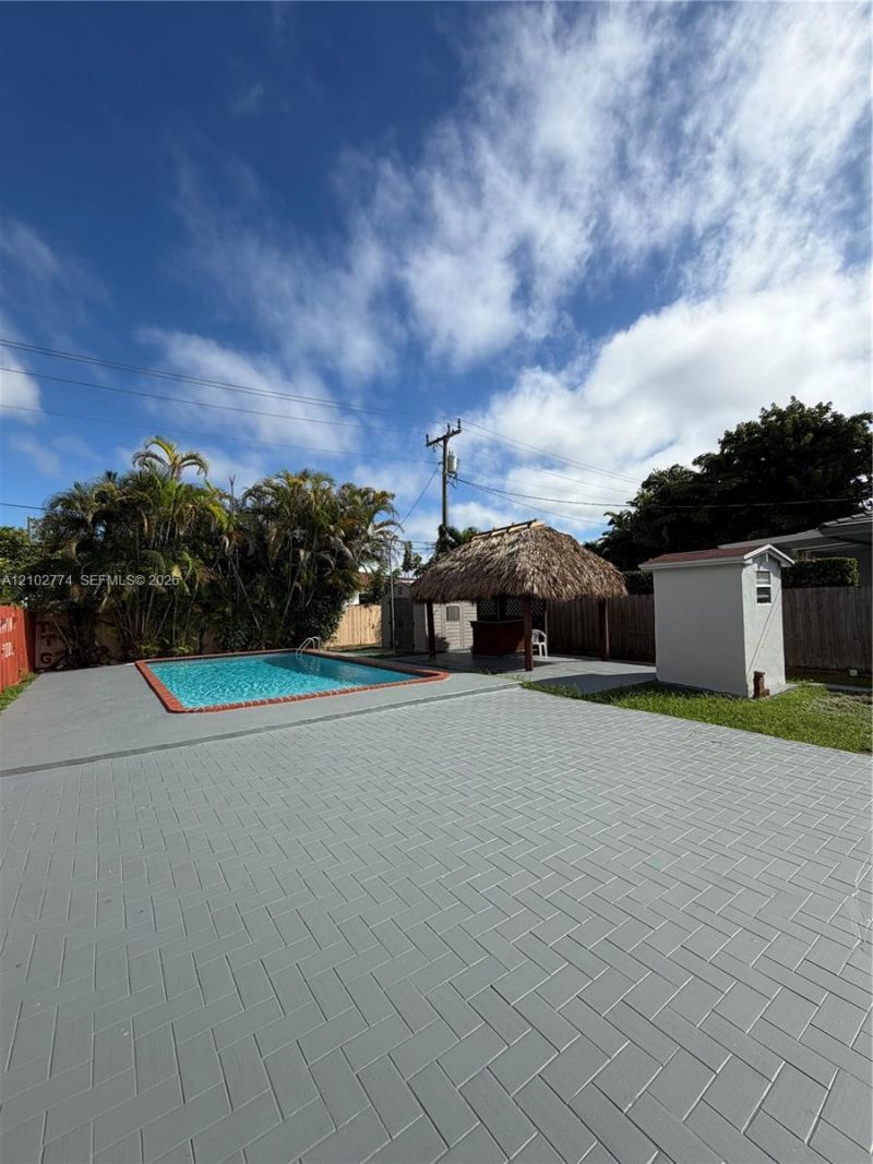 4335 SW 10th St , Miami, FL 33134 Photo