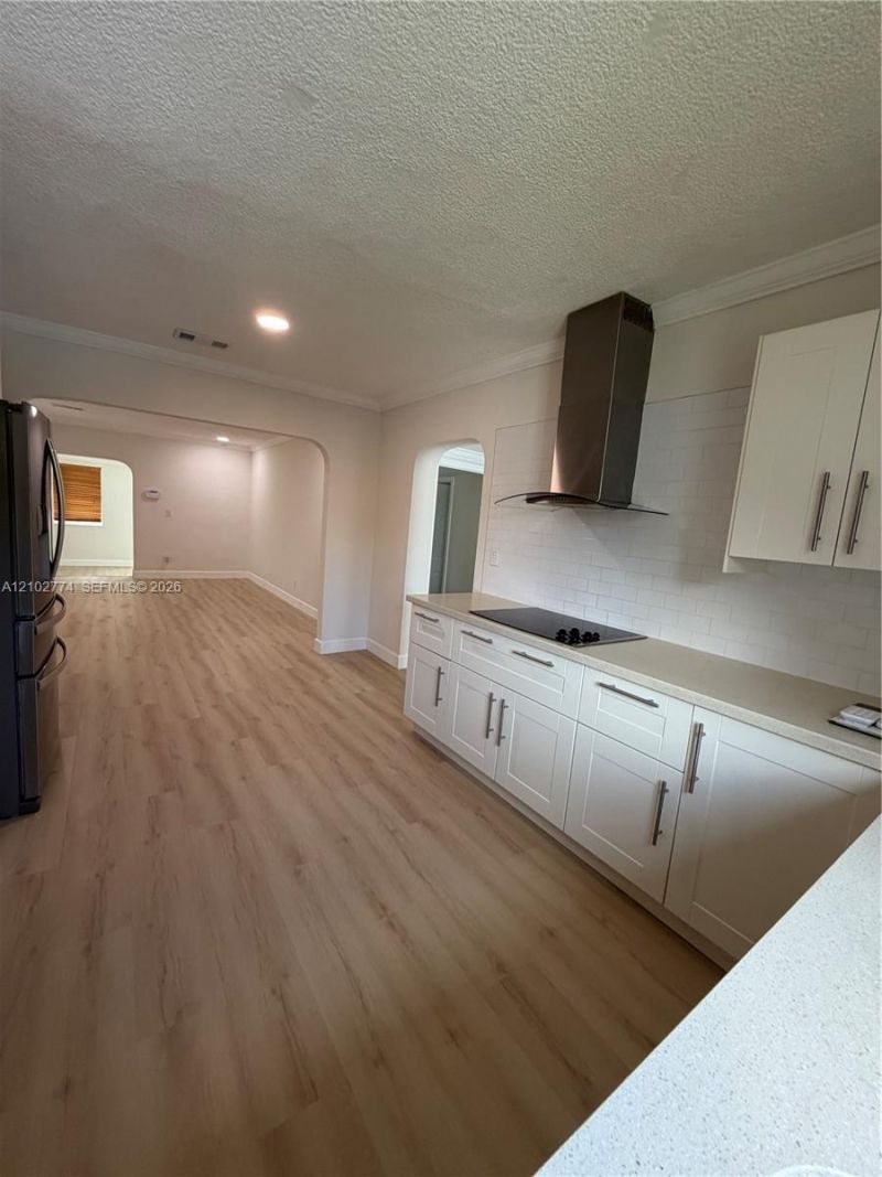 4335 SW 10th St , Miami, FL 33134 Photo
