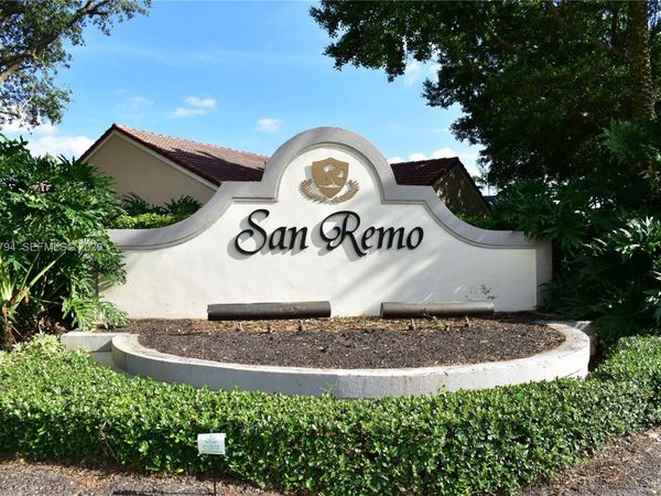 952 Sevilla Cir, Weston, FL 33326