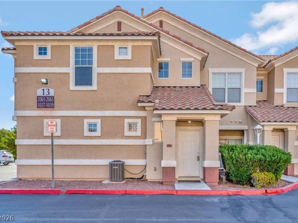 5855 VALLEY Drive , Unit 2063, North Las Vegas, NV 89031