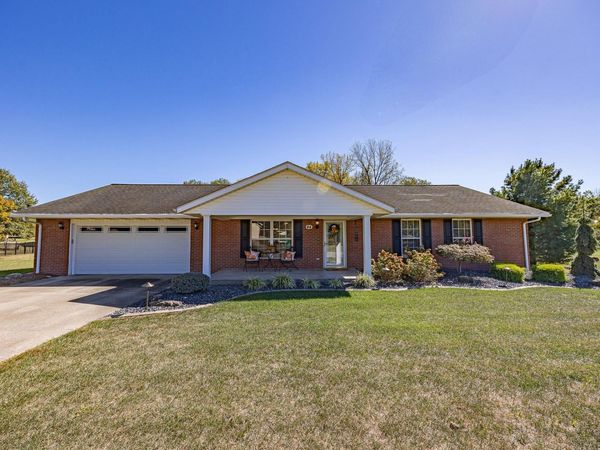 44 Daffodil Court, Jasper, IN 47546