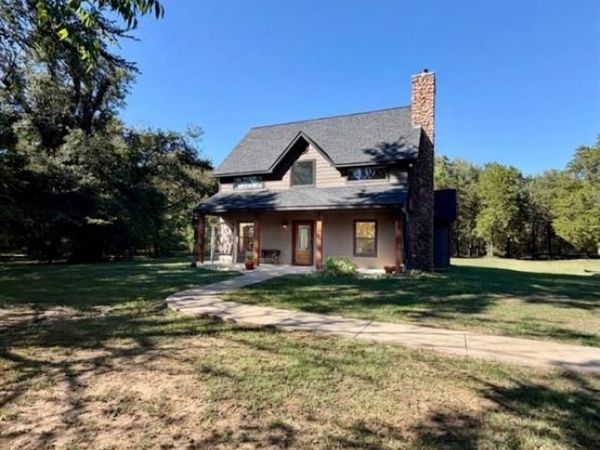 6306 Vz County Road 2120, Wills Point, TX 75169