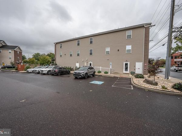 192 S HANOVER STREET, Unit E, POTTSTOWN, PA 19464