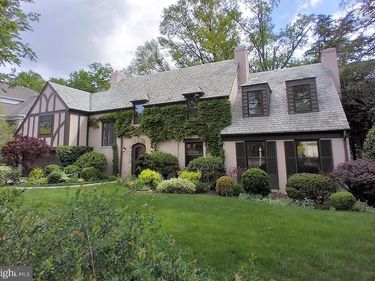 3131 N ABINGDON STREET , ARLINGTON, VA 22207