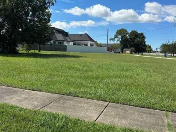 1912 BENJAMIN Drive , Arabi, LA 70032