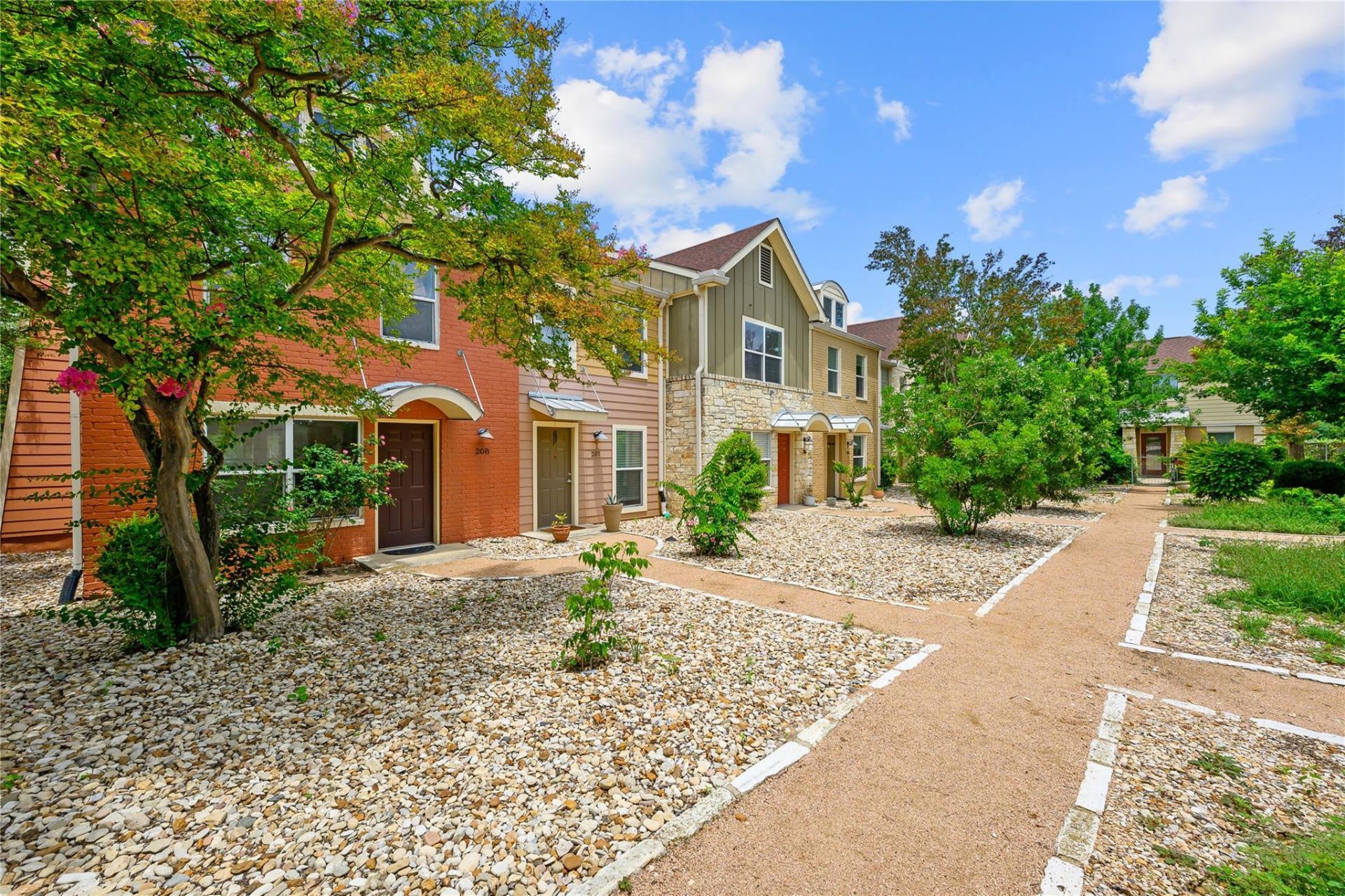 1101 Grove Blvd, Unit 208, Austin, TX 78741 Main Photo