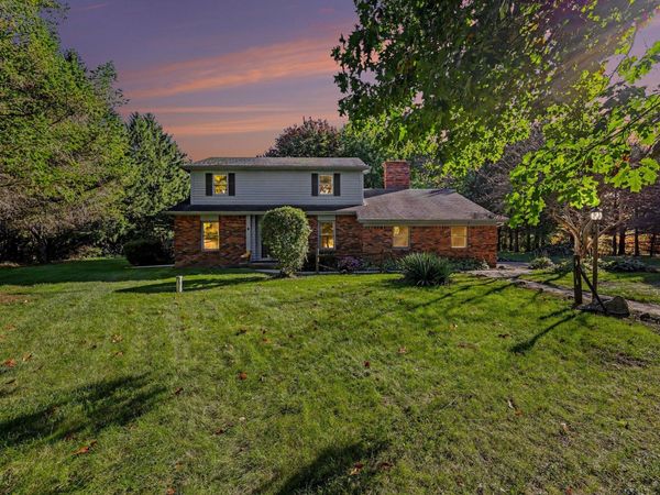 5715 W Erie Road, Ottawa Lake, MI 49267
