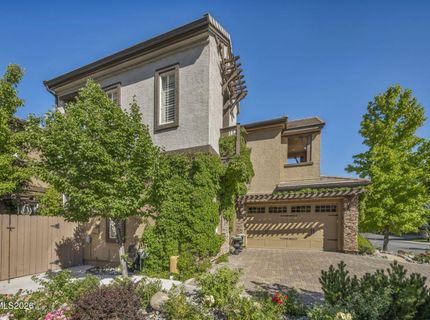 10795 Serratina Drive, Reno, NV 89521 Photo