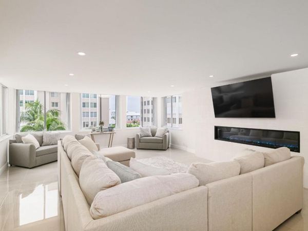 2000 S OCEAN Boulevard, Unit 402, Delray Beach, FL 33483