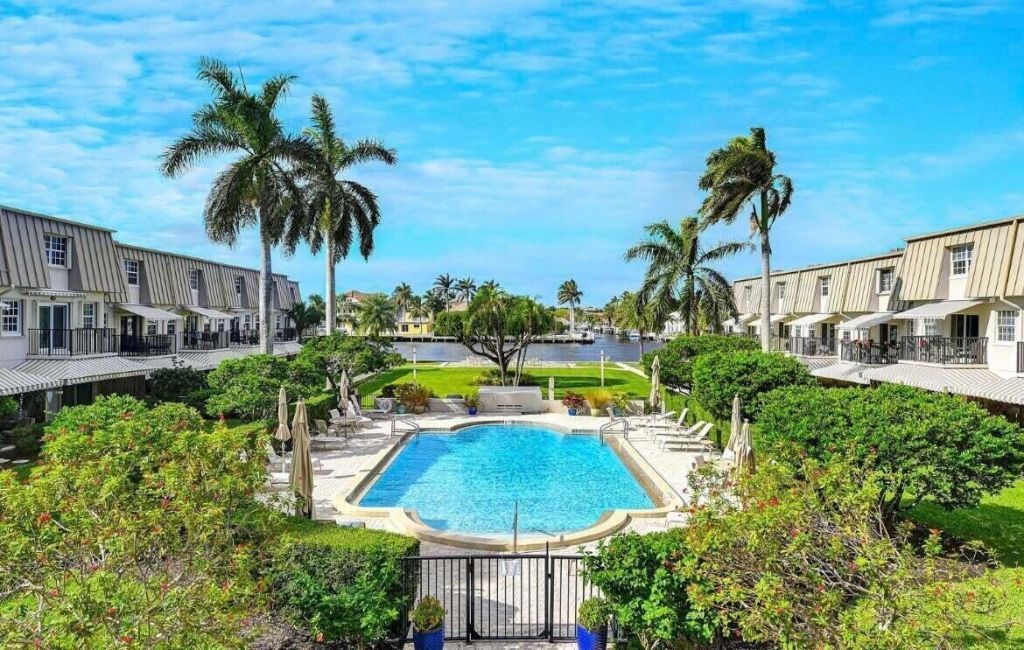 2000 S Ocean Boulevard, Unit 402, Delray Beach, FL 33483 Photo