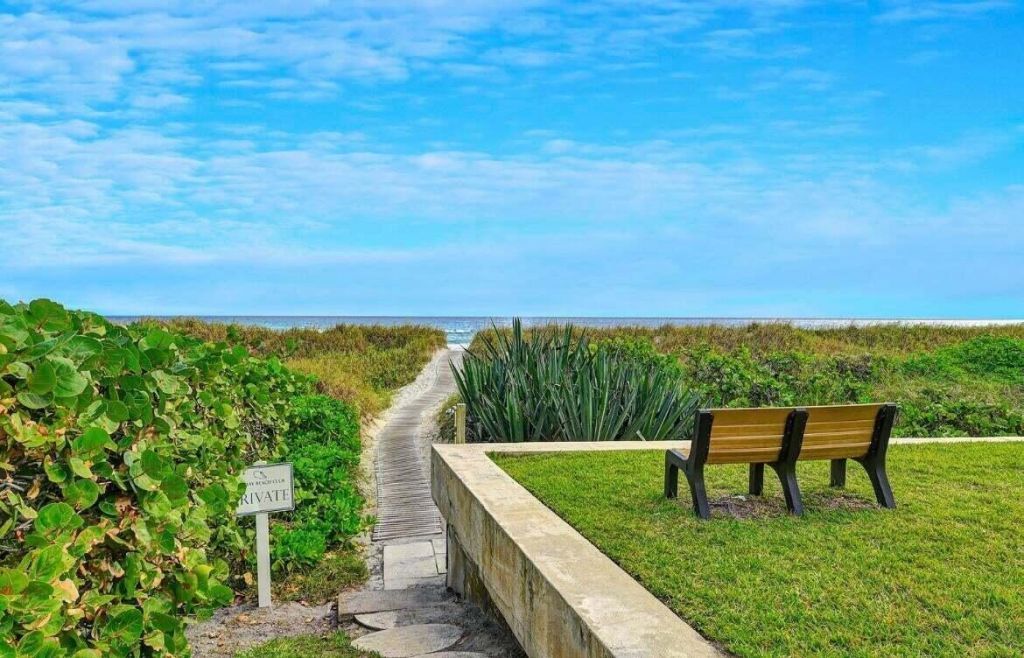 2000 S Ocean Boulevard, Unit 402, Delray Beach, FL 33483 Photo
