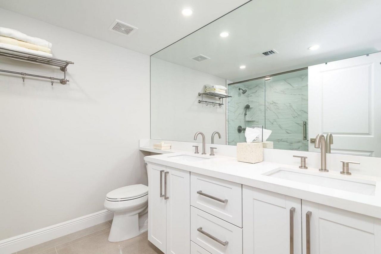 2000 S Ocean Boulevard, Unit 402, Delray Beach, FL 33483 Photo