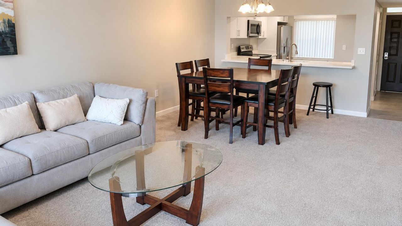 3050 Presidential Way, Unit 206, West Palm Beach, FL 33401 Photo