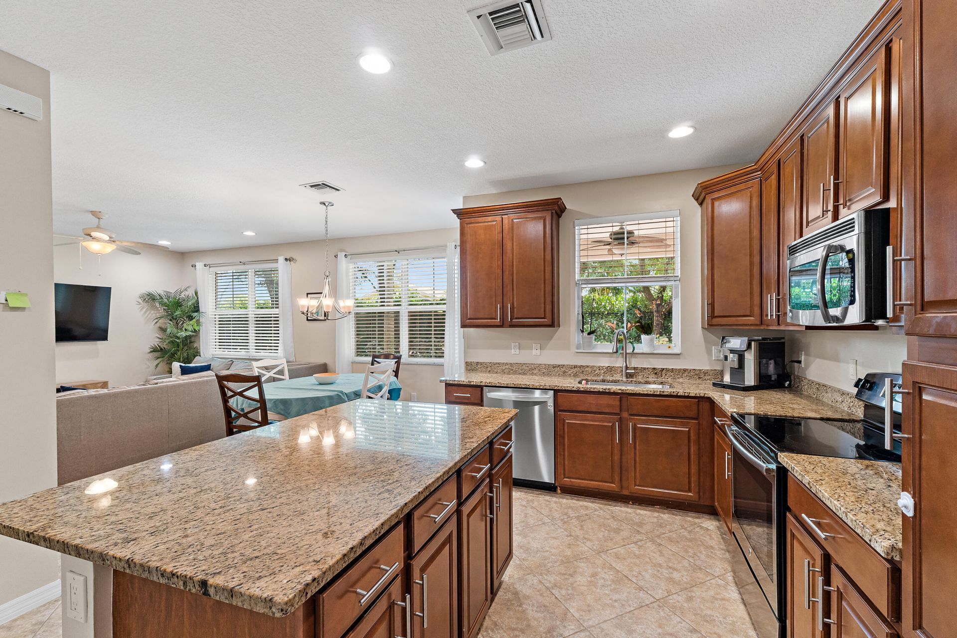 4677 Mediterranean Circle, Palm Beach Gardens, FL 33418 Photo