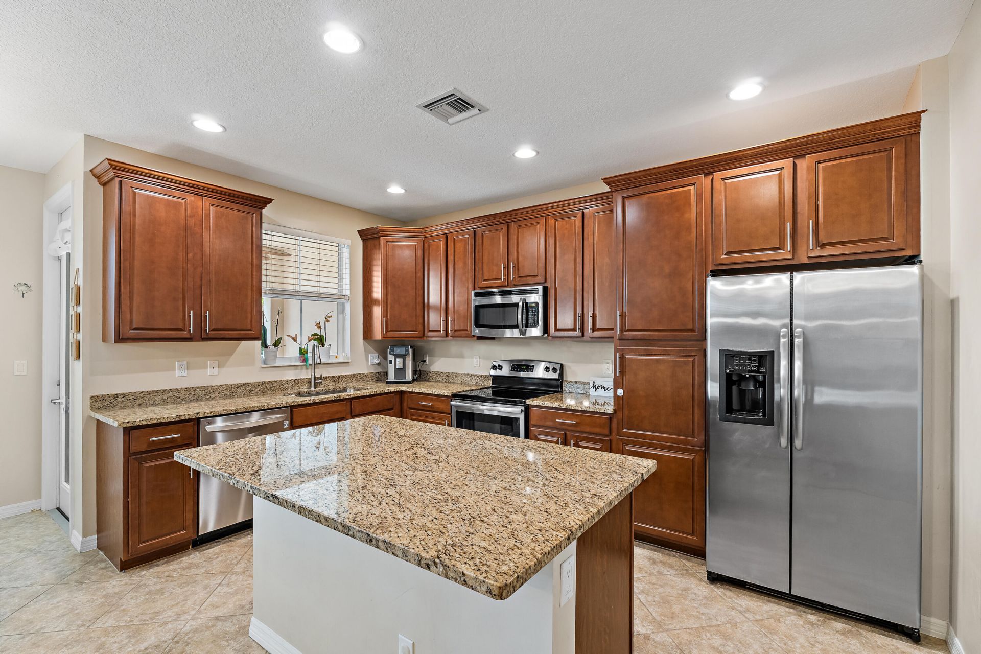 4677 Mediterranean Circle, Palm Beach Gardens, FL 33418 Photo