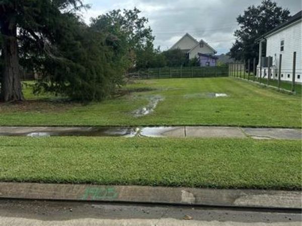 1905 ALEXANDER Avenue , Arabi, LA 70032
