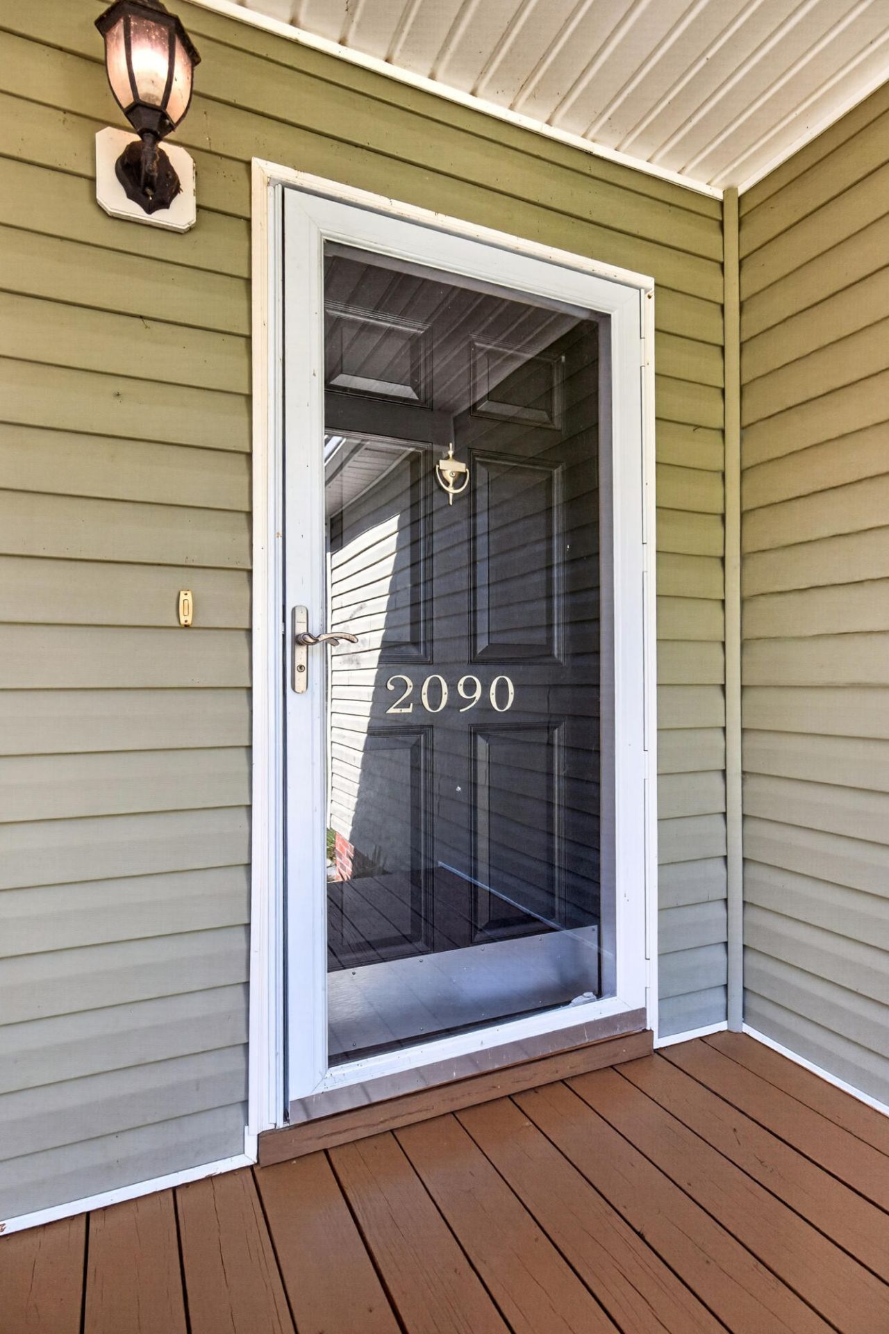 2090 Colony Drive Photo 10