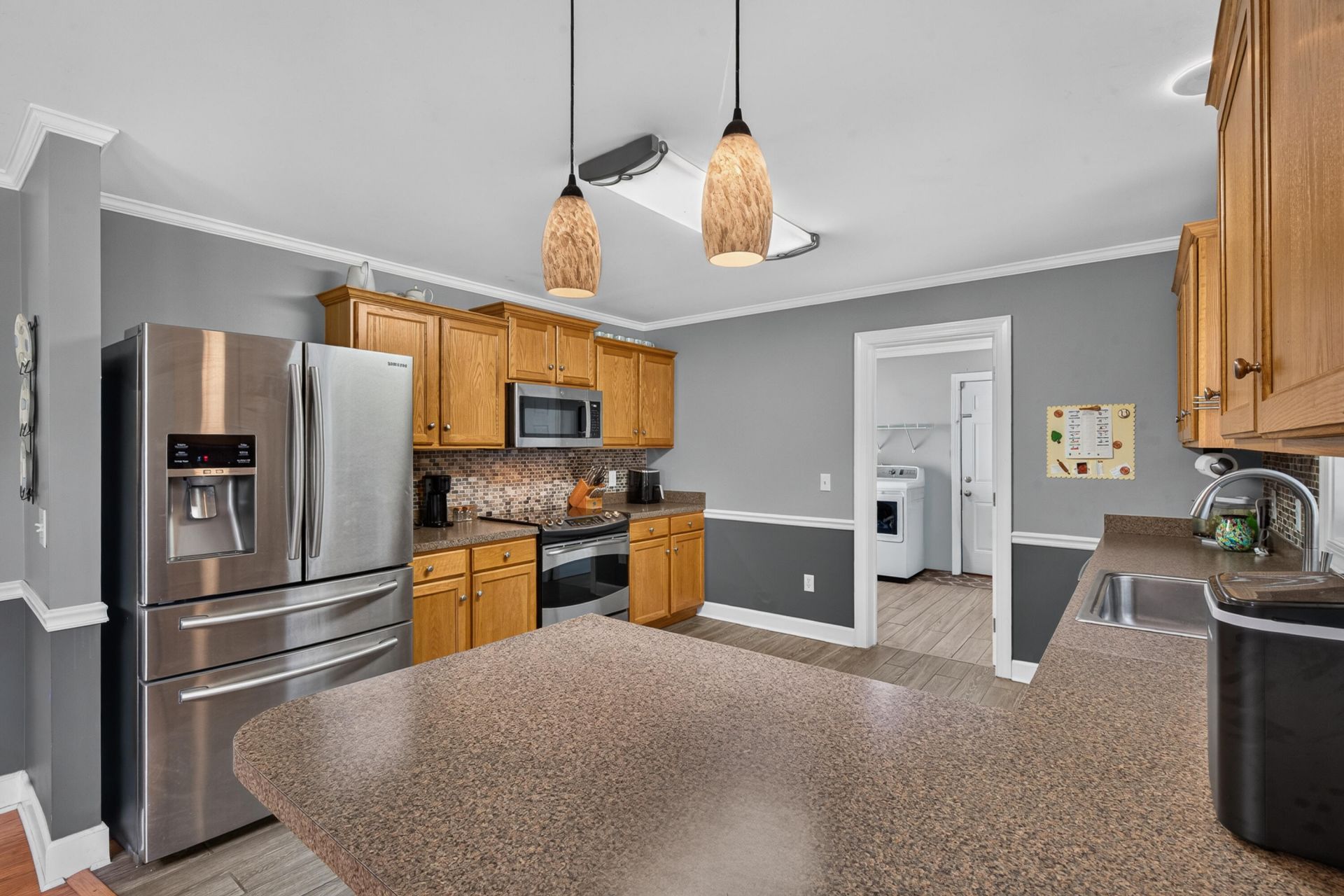 2090 Colony Drive Photo 19