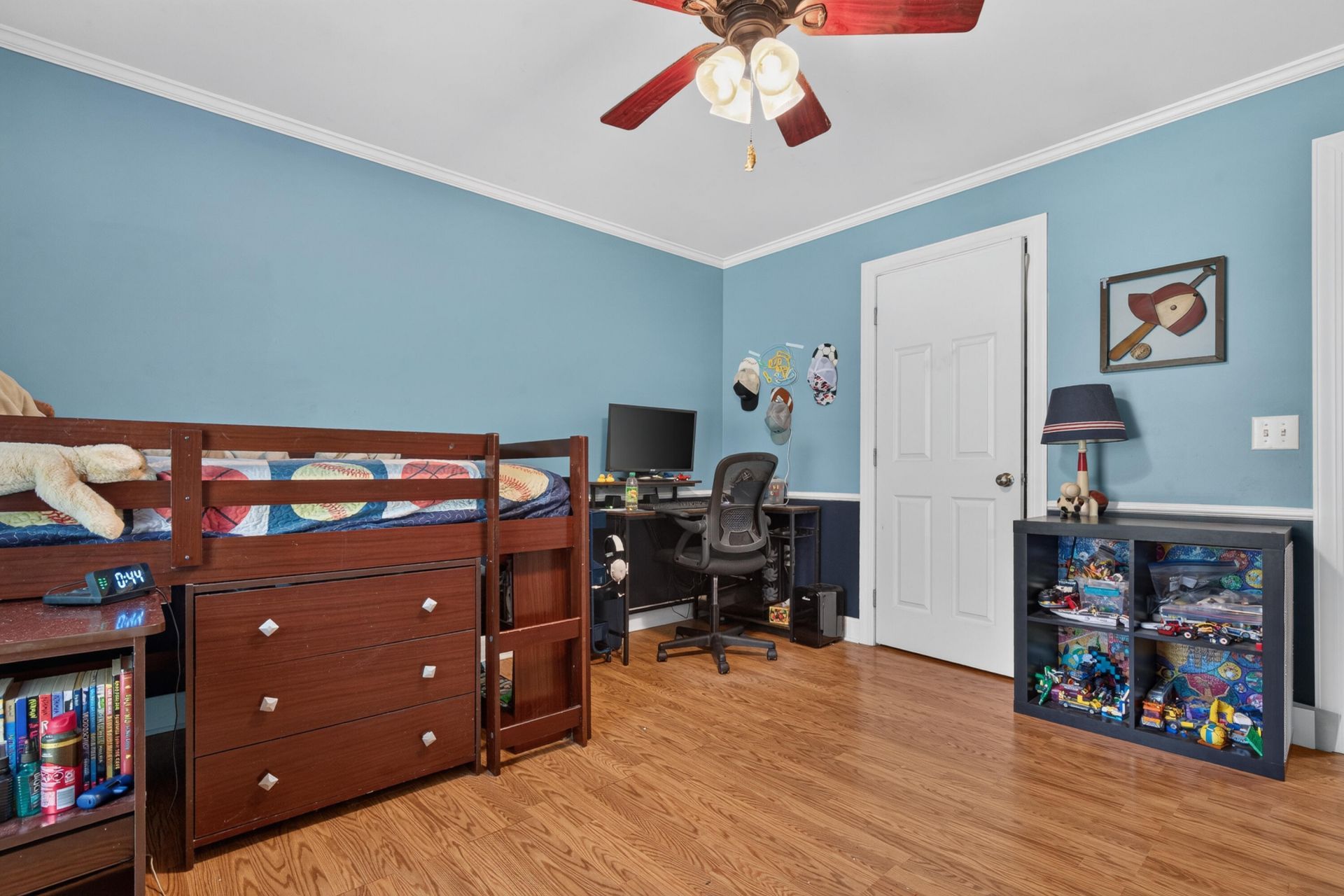 2090 Colony Drive Photo 30