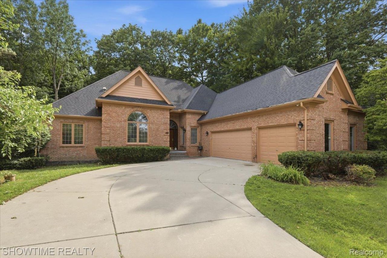 11656 Majestic Court, Shelby Township, Mi 48315 Main Photo