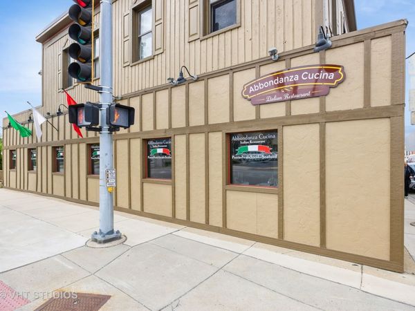 228 S State Street , Marengo, IL 60152