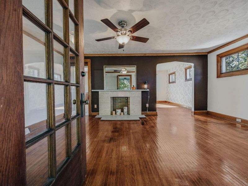 1749 Sullivant Avenue, Columbus, OH 43223 Photo 8
