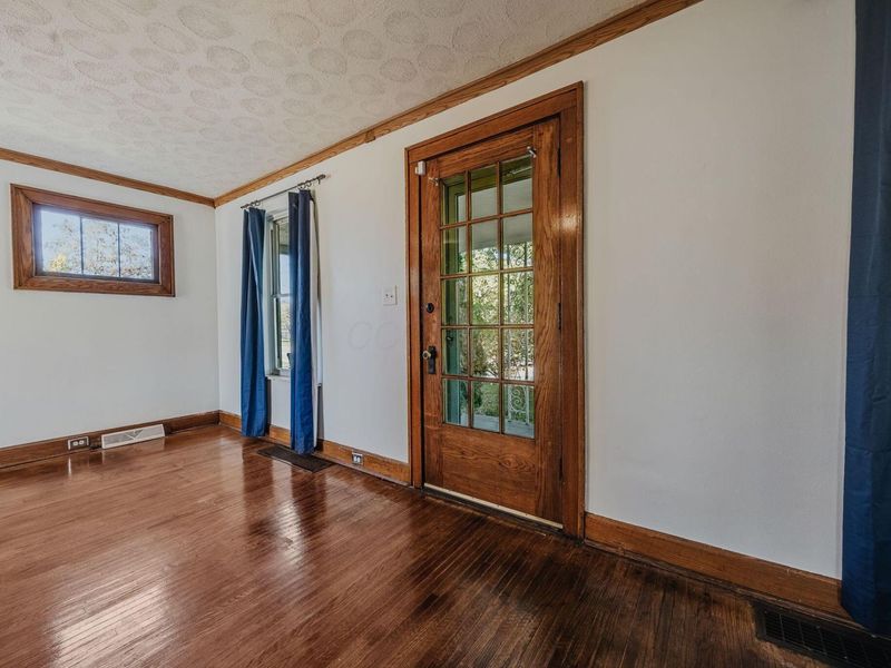1749 Sullivant Avenue, Columbus, OH 43223 Photo 9