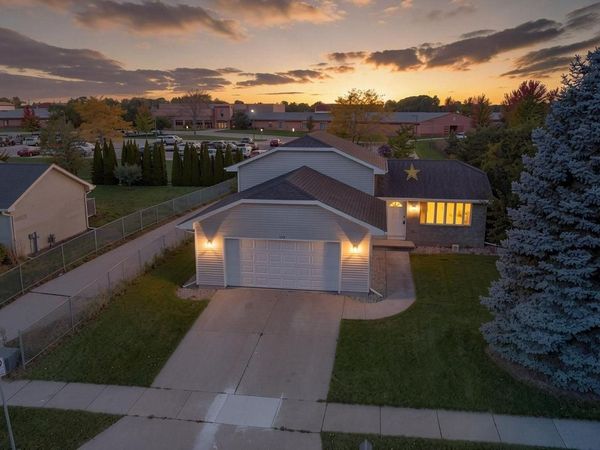 1755 WOODSTOCK STREET, Oshkosh, WI 54904