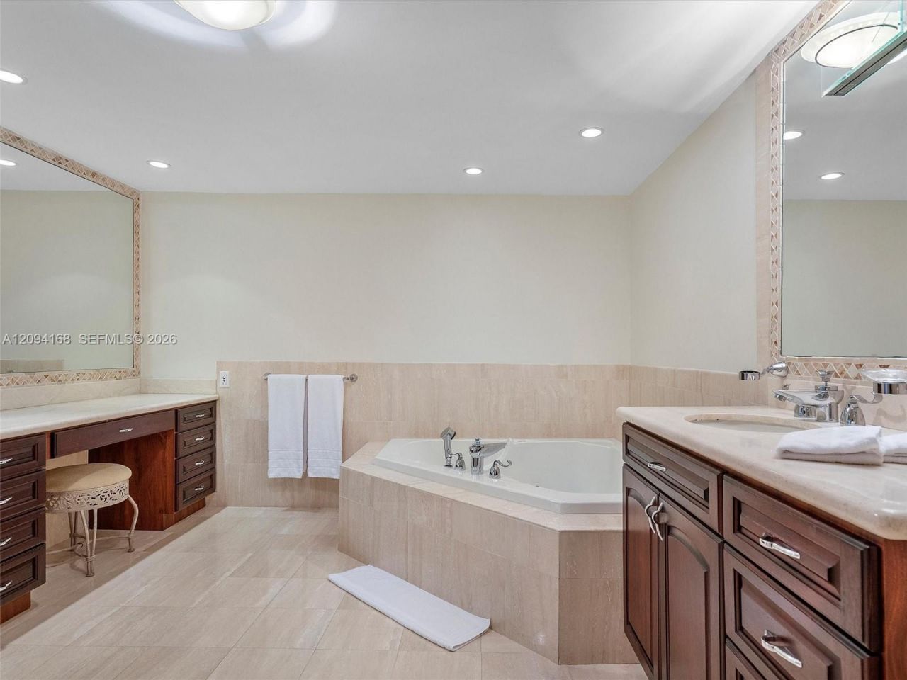 10155 Collins Ave, Unit 402, Bal Harbour, FL 33154 Photo