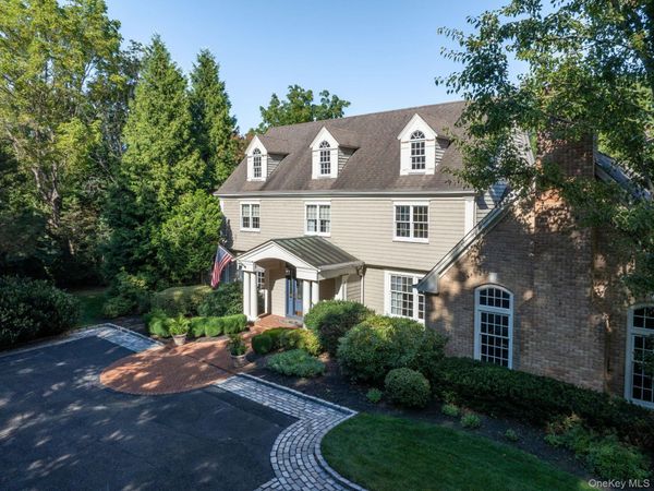 7 Pippin Lane , Lloyd Harbor, NY 11743
