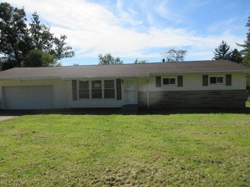 2740 Village Drive, Zanesville, OH 43701 Photo 32