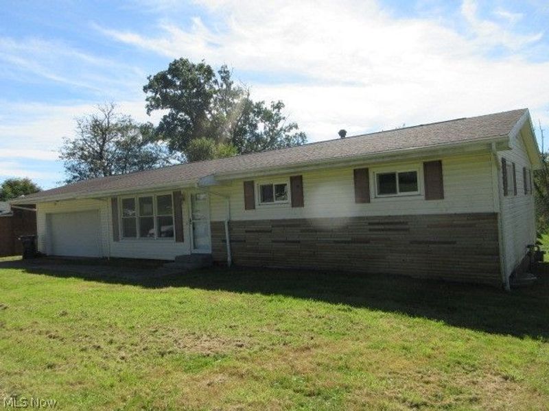 2740 Village Drive, Zanesville, OH 43701 Photo 35