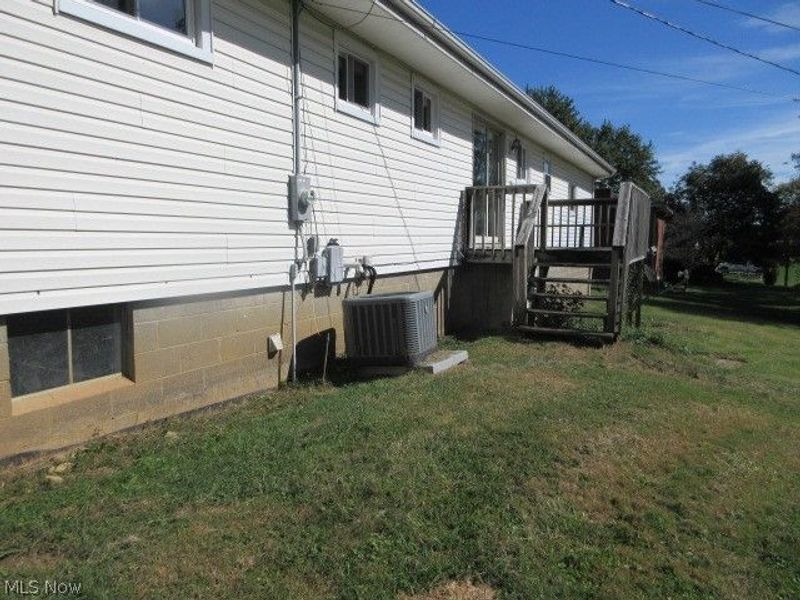 2740 Village Drive, Zanesville, OH 43701 Photo 37