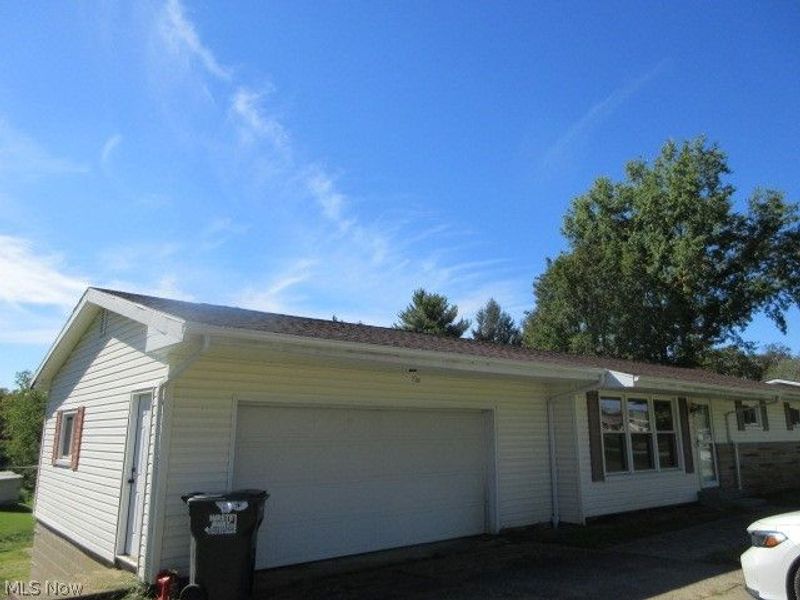 2740 Village Drive, Zanesville, OH 43701 Photo 40