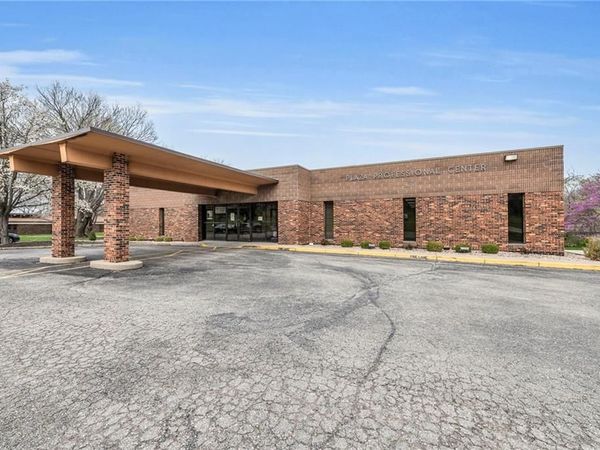 3601 S 4th Street, Leavenworth, KS 66048