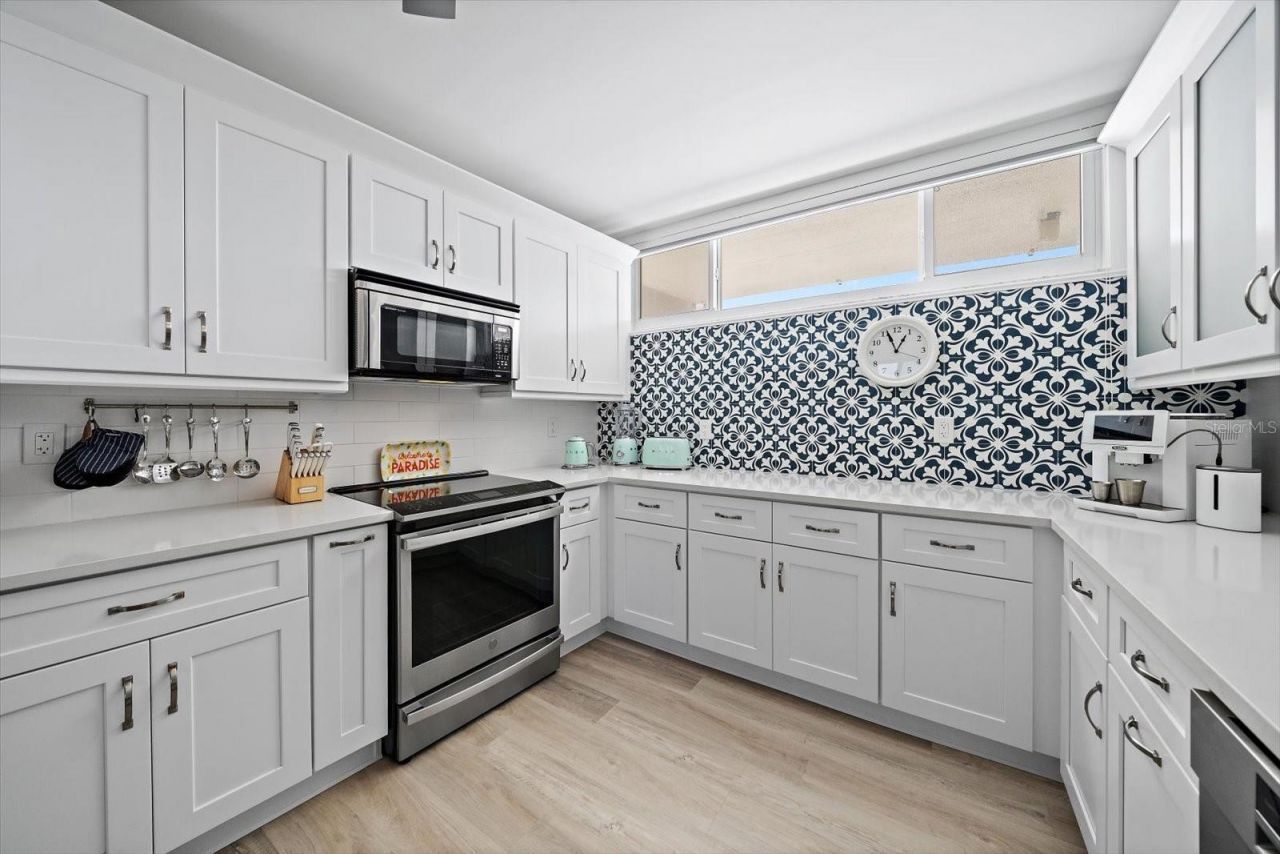 100 Sands Point Road, Unit 219, Longboat Key, FL 34228 Photo