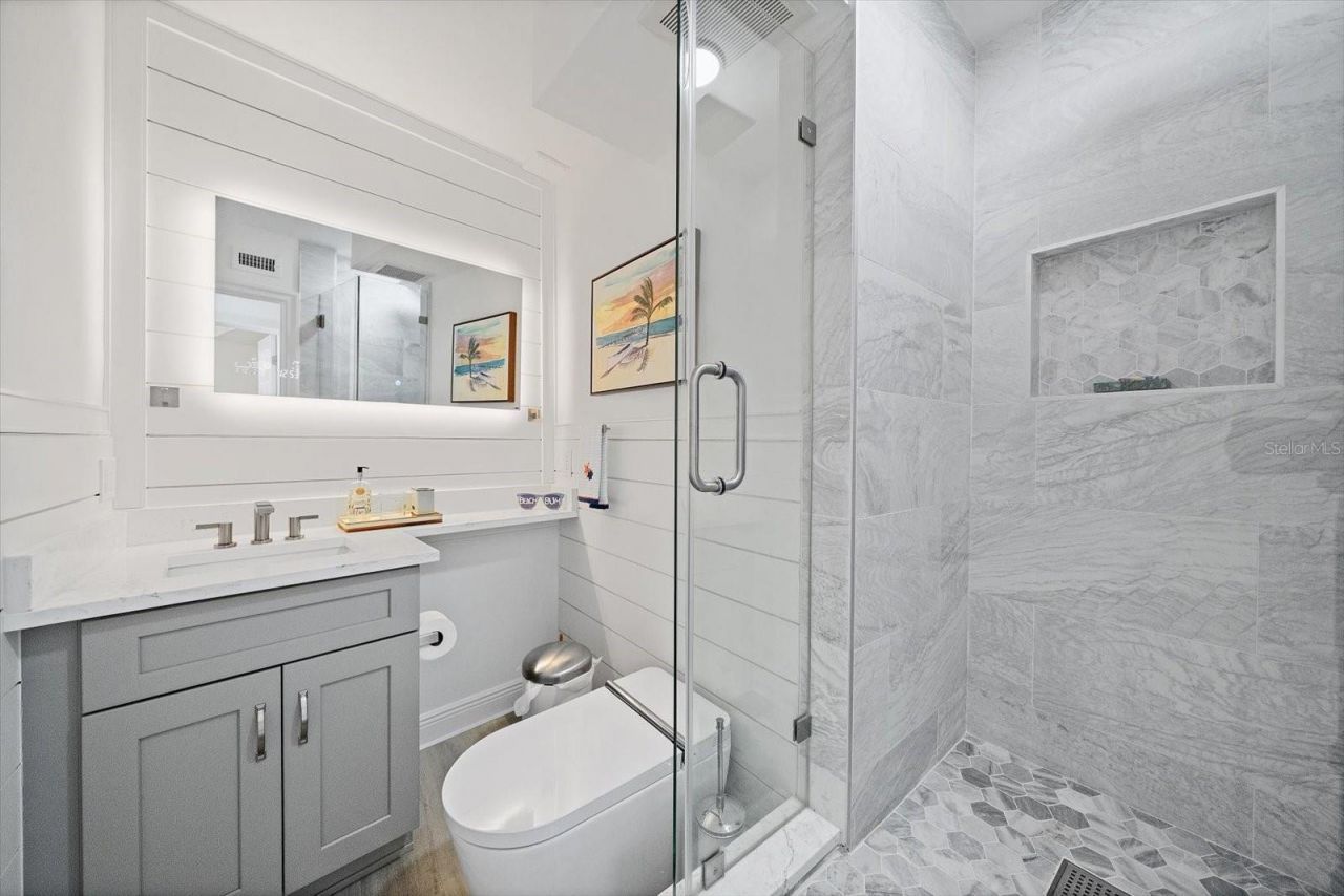 100 Sands Point Road, Unit 219, Longboat Key, FL 34228 Photo