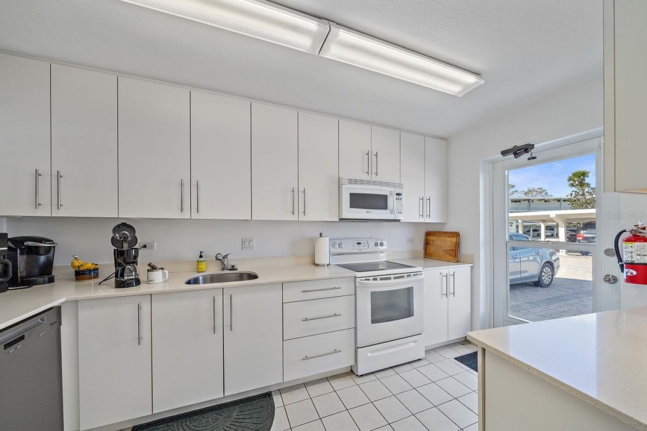 100 Sands Point Road, Unit 219, Longboat Key, FL 34228 Photo