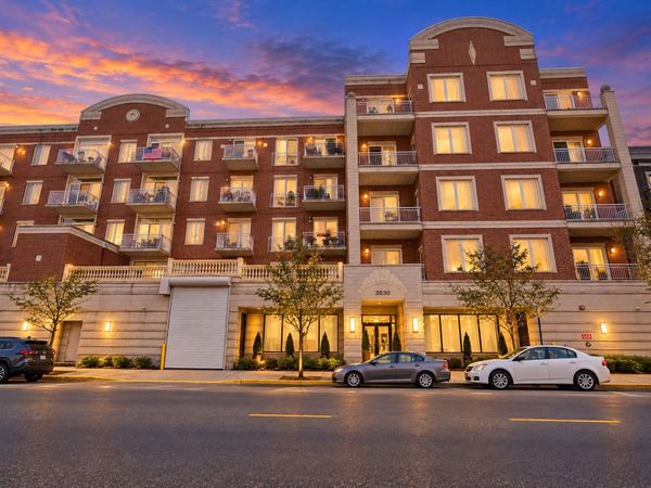 3630 N Harlem Avenue, Unit 205, Chicago, IL 60634