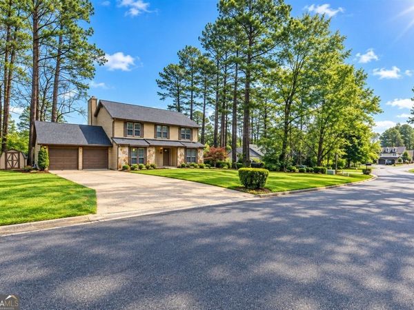 521 Roys Court, Lawrenceville, GA 30044