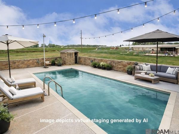 5511 N River Rd, Port Allen, LA 70767